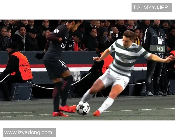 足球巨星的精彩过人技巧解析与经典瞬间回顾